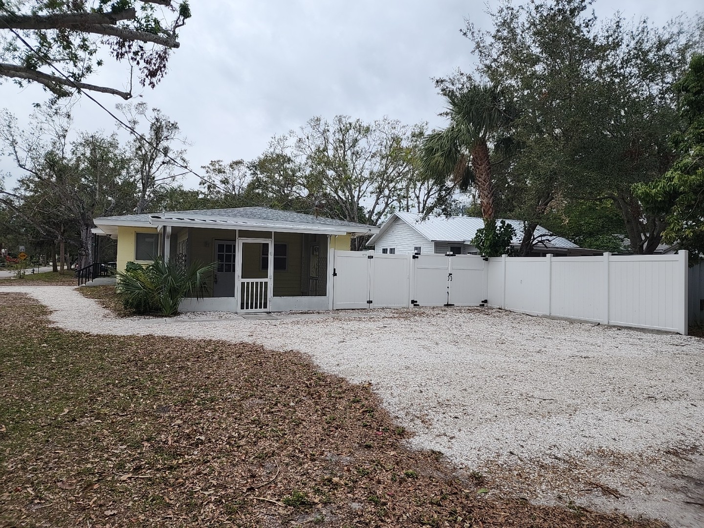 103 - driveway and porch (5)